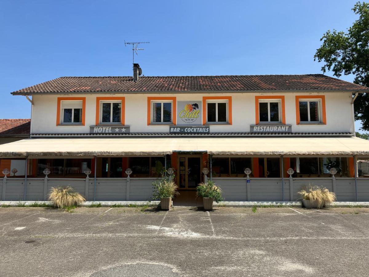 Le Chill Hotel Мольетс-е-Маа Екстериор снимка